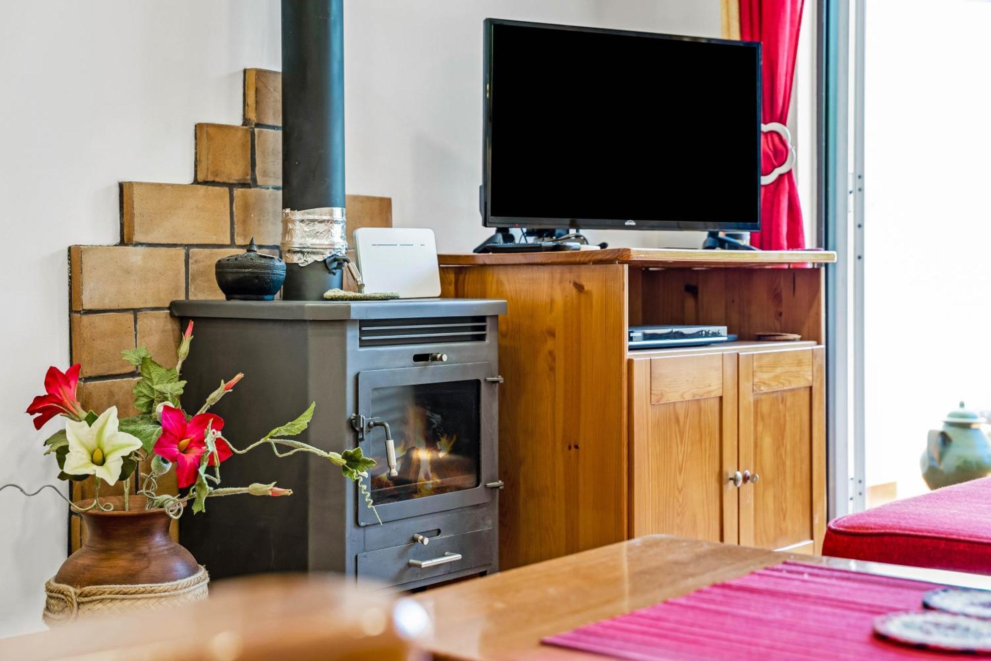 Апартаменты Pine Trees Penthouse Ольюш-ди-Агуа  Экстерьер фото